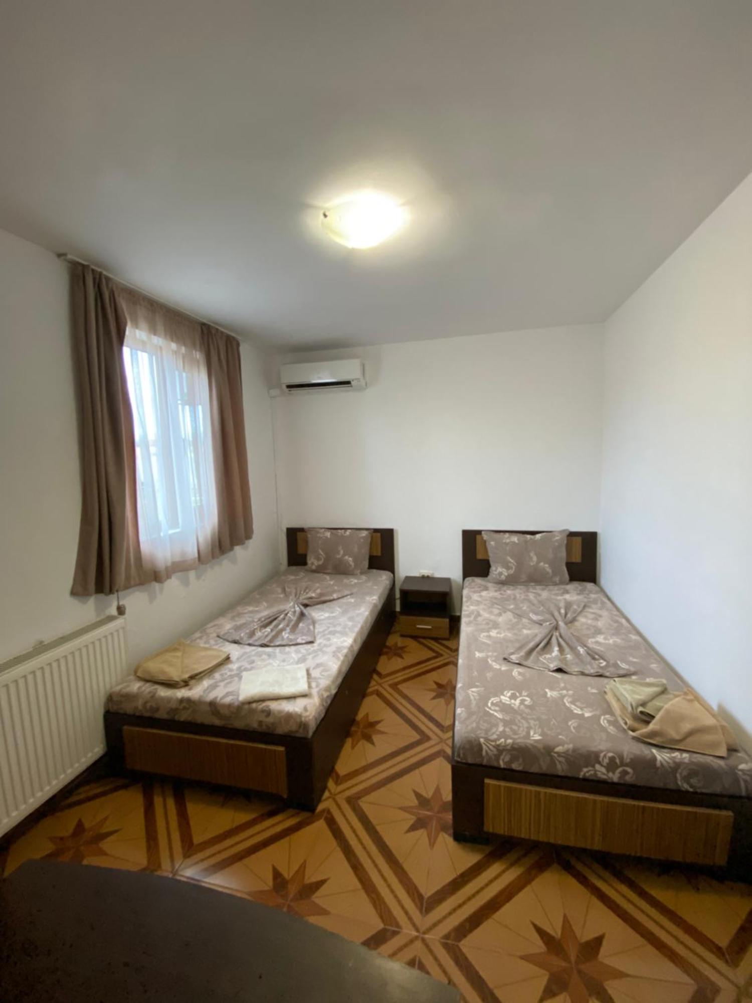 Guest Rooms Wild Duck Ezerets Eksteriør billede