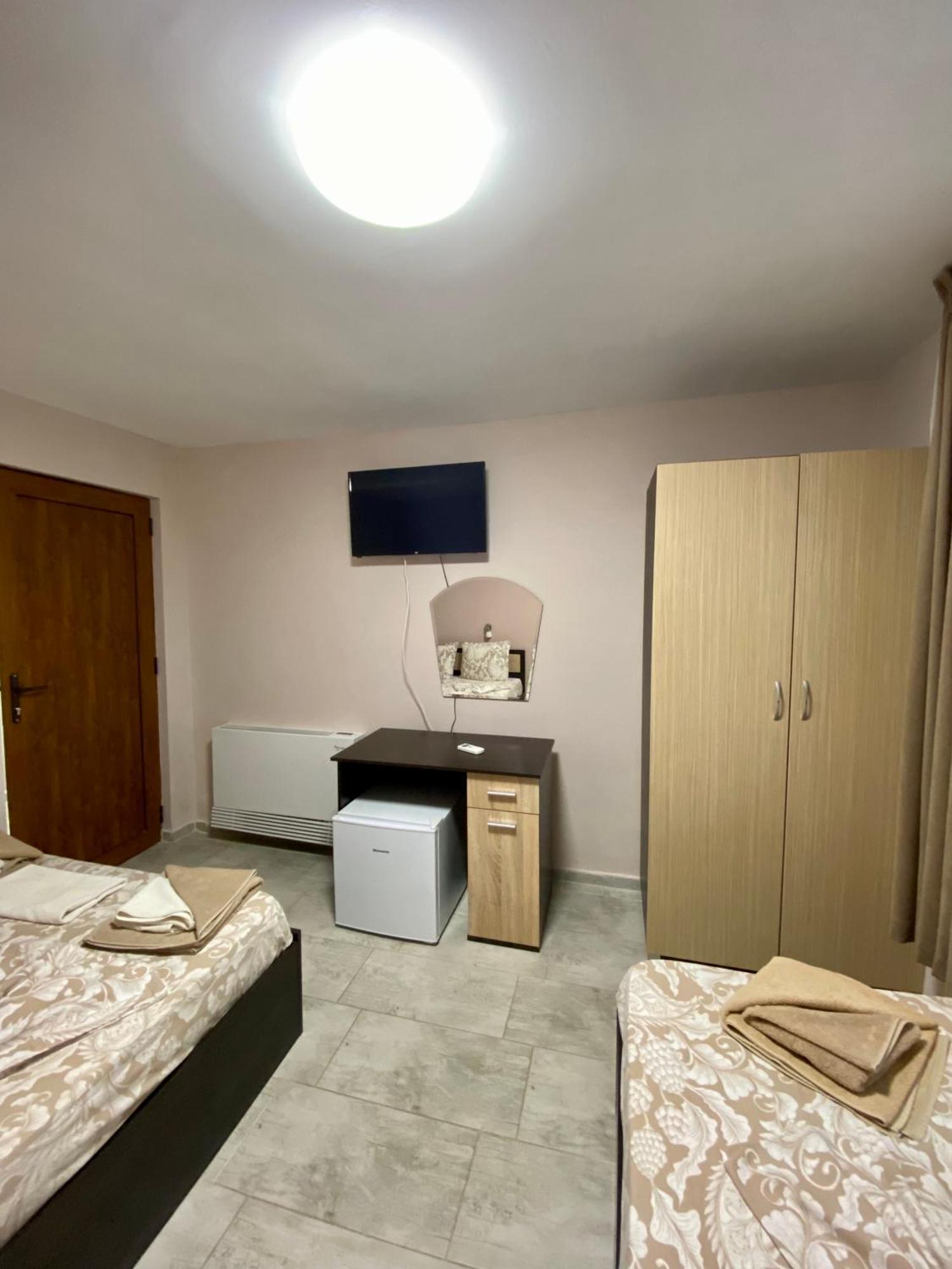 Guest Rooms Wild Duck Ezerets Eksteriør billede